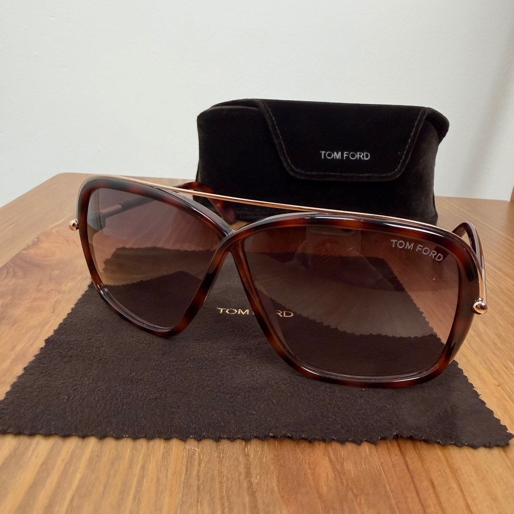 Tom Ford Brenda TF455 52F Sunglasses Dark Tortoise Gold Oversized Aviator